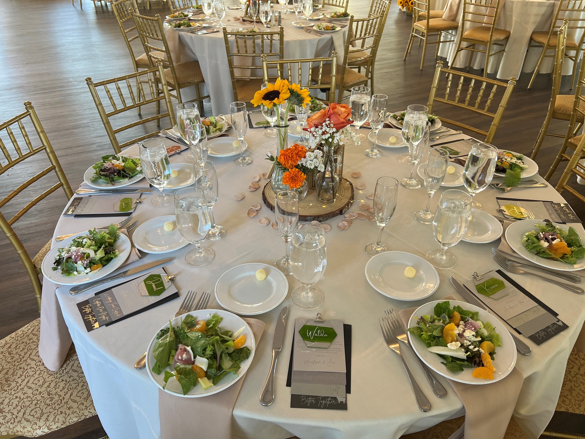 Banquet round table seating at special event